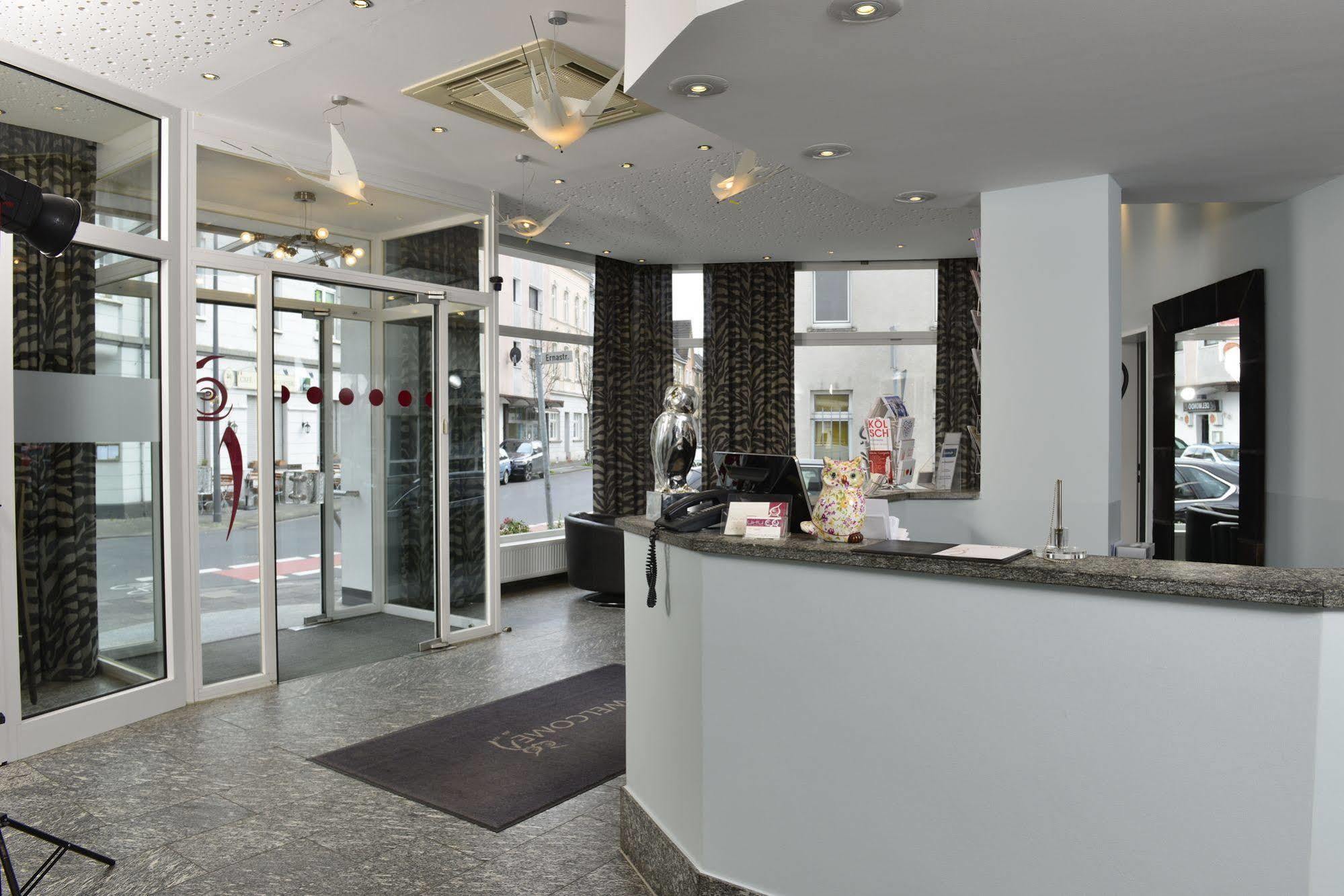 Hotel Uhu Garni 쾰른 외부 사진